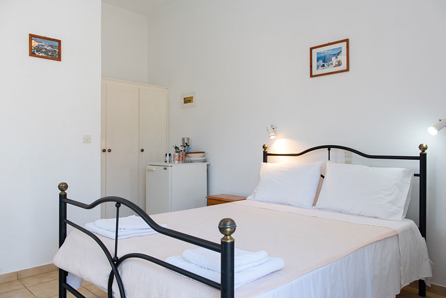 Interior of Margarita Giammaki Rooms in Vathi in Sifnos