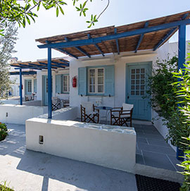 Rooms in Sifnos near the sea